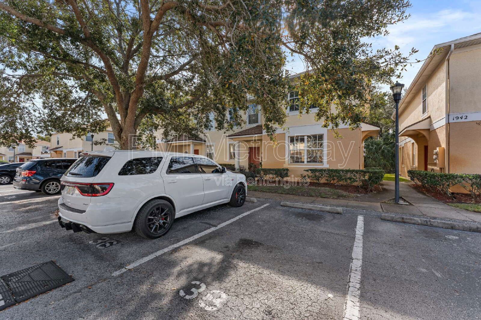 3-Bedroom Home with 2.5 Baths in Tampa's Heart - Spacious 1464 Sq Ft Gem!