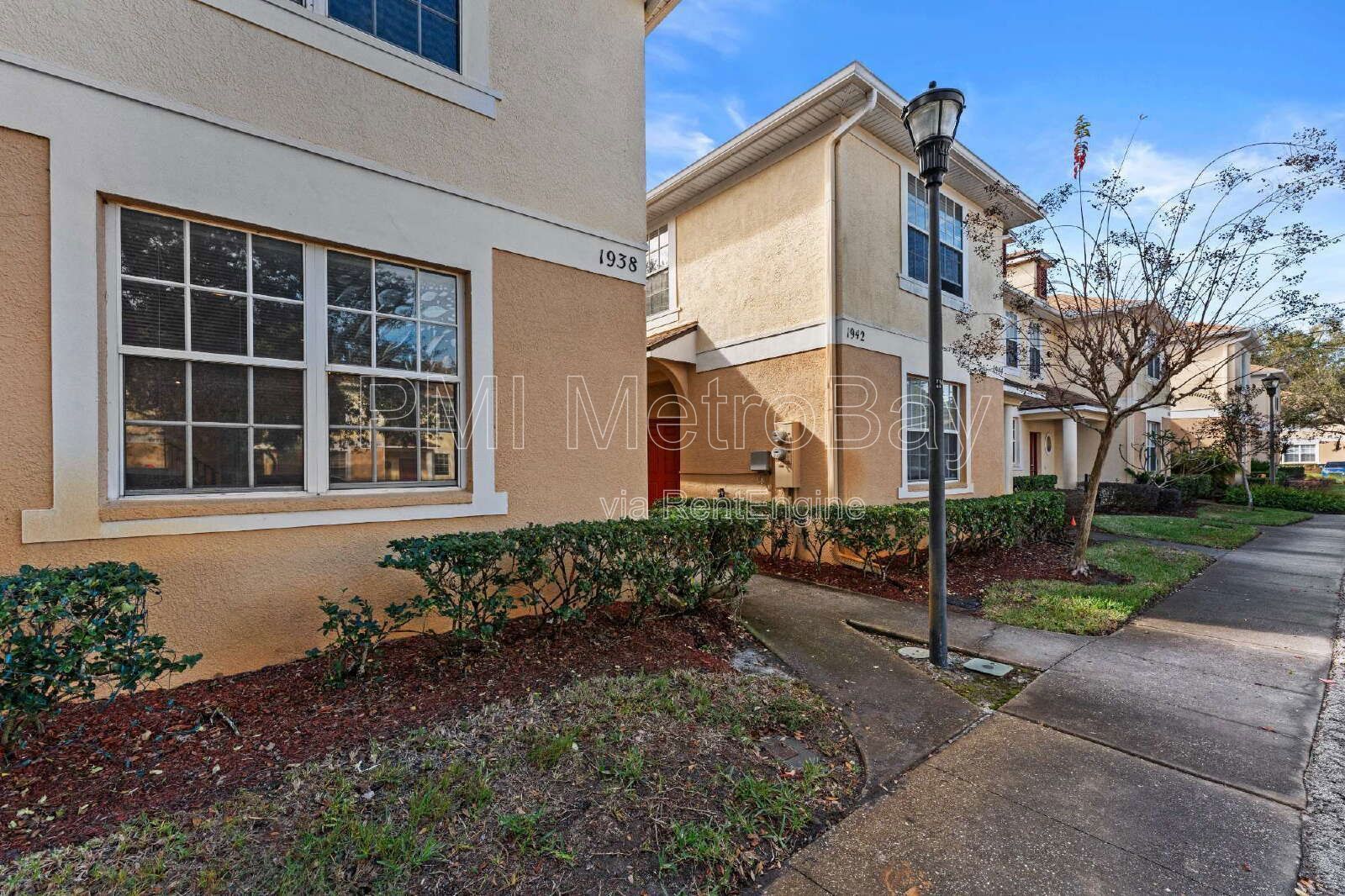 3-Bedroom Home with 2.5 Baths in Tampa's Heart - Spacious 1464 Sq Ft Gem!