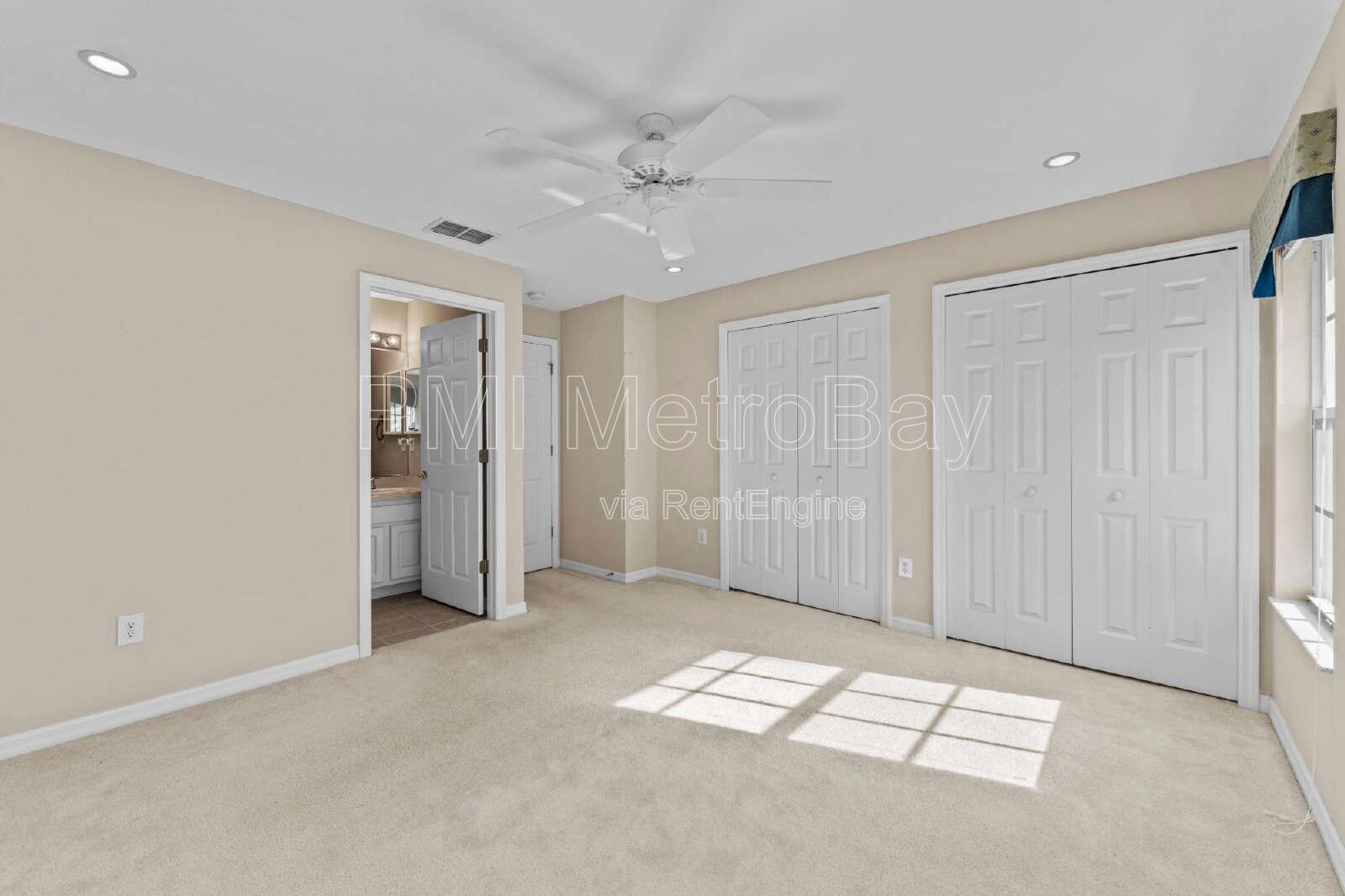 3-Bedroom Home with 2.5 Baths in Tampa's Heart - Spacious 1464 Sq Ft Gem!