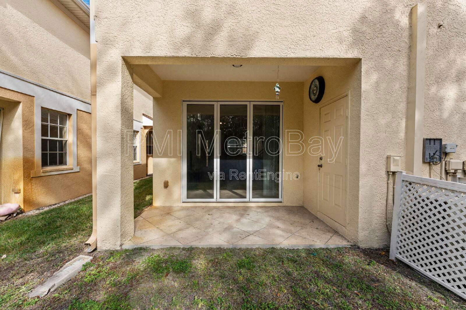 3-Bedroom Home with 2.5 Baths in Tampa's Heart - Spacious 1464 Sq Ft Gem!