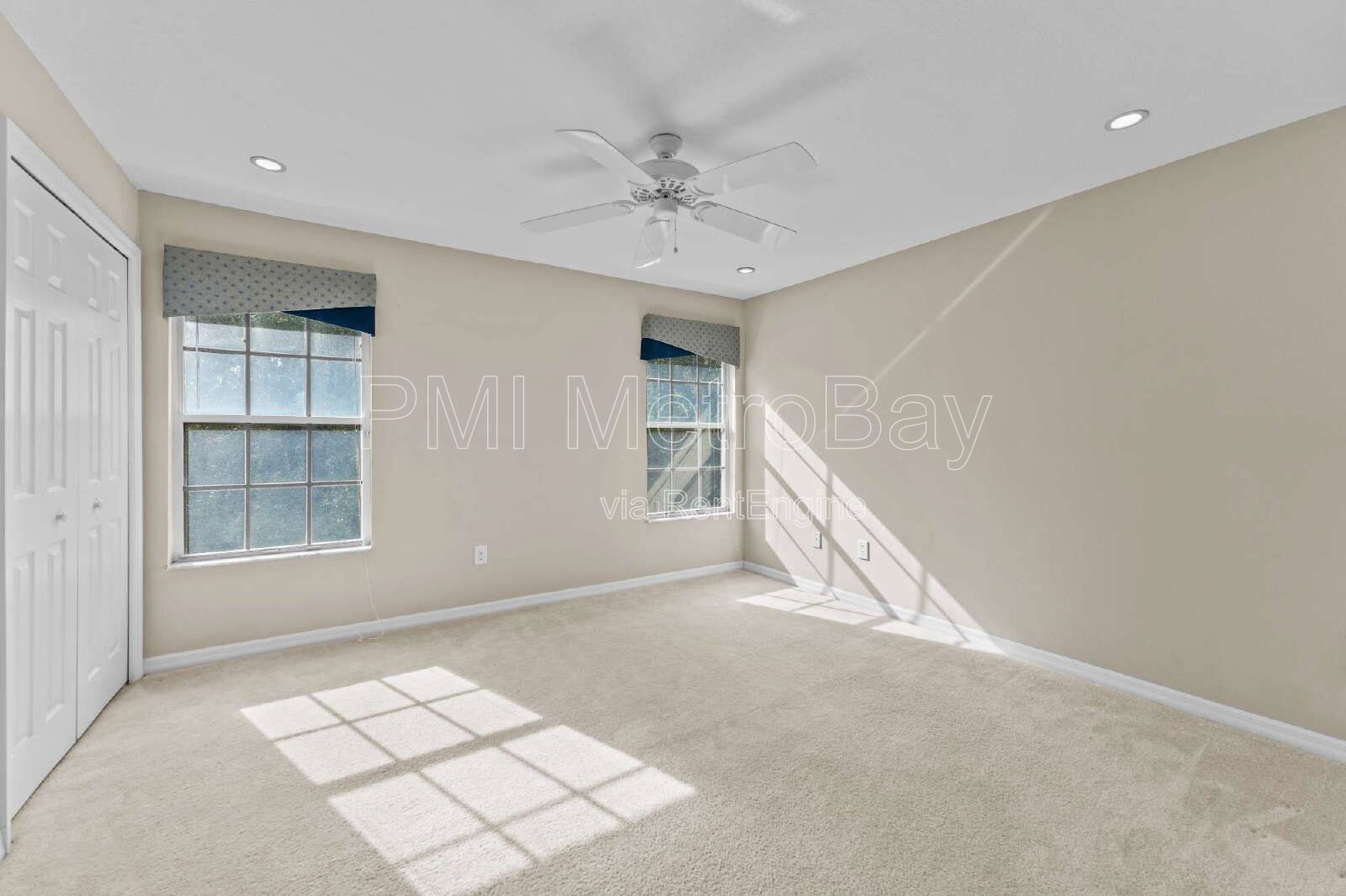 3-Bedroom Home with 2.5 Baths in Tampa's Heart - Spacious 1464 Sq Ft Gem!