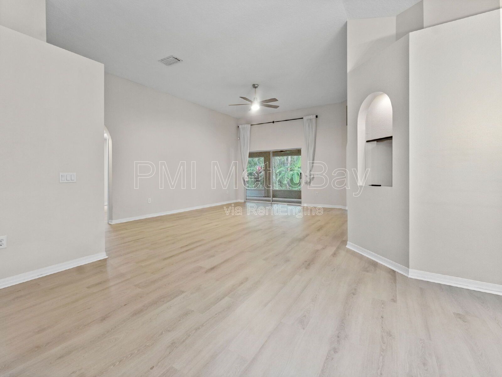 Meadow Pointe 3/2 — Close to Wiregrass, Outlets, Publix, Dining, Gyms property image