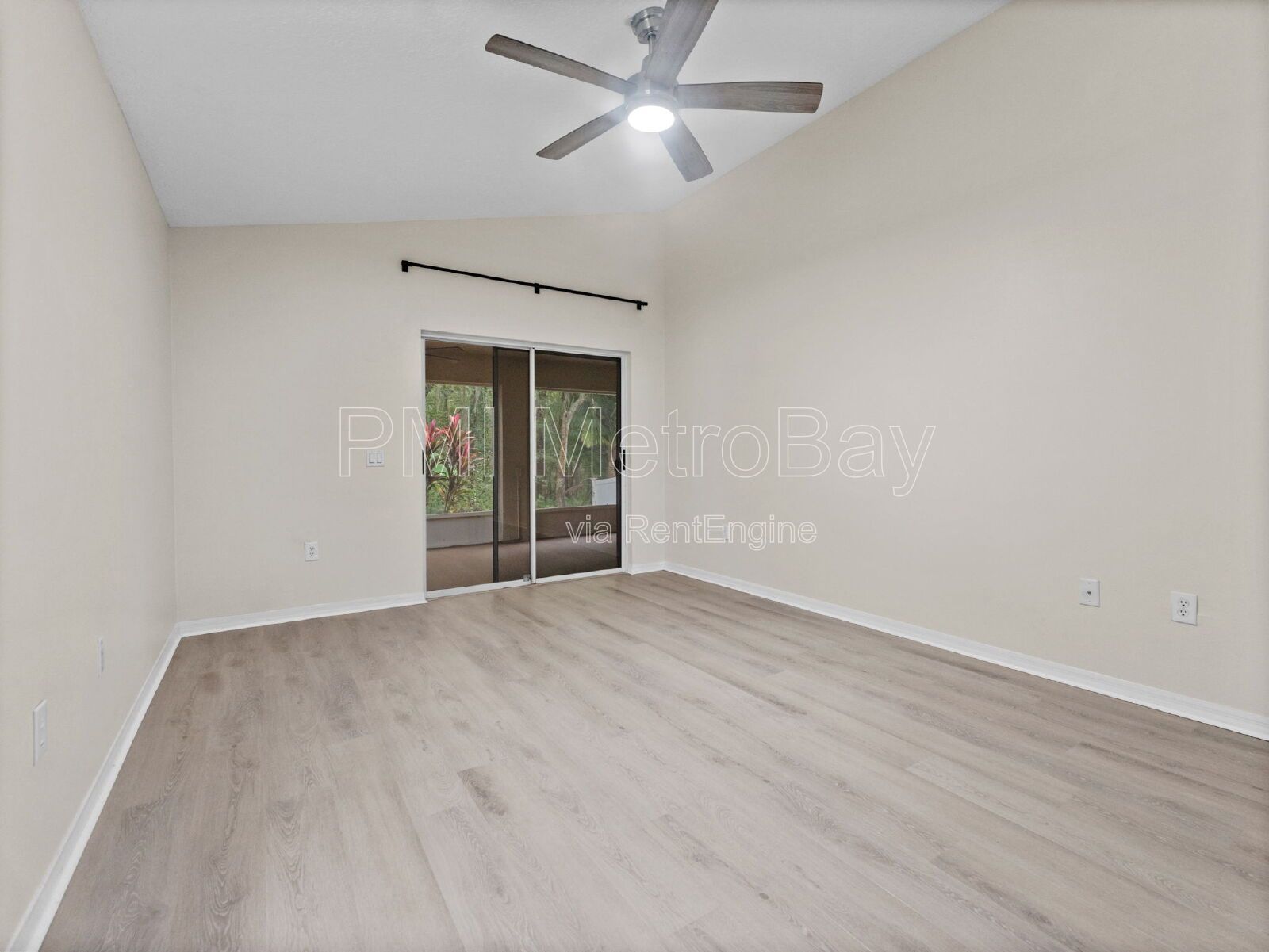 Meadow Pointe 3/2 — Close to Wiregrass, Outlets, Publix, Dining, Gyms property image