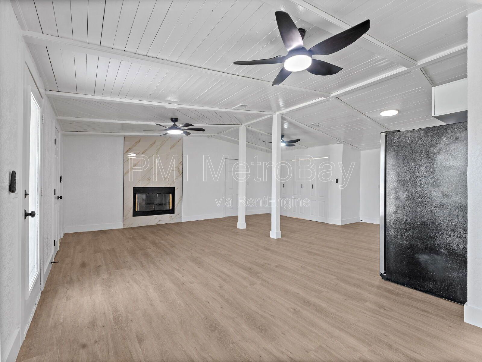 3-Bed/2-Bath with Granite Countertops, Fenced Yard & Close to Gulf Coast Beaches – in New Port Richey! property image