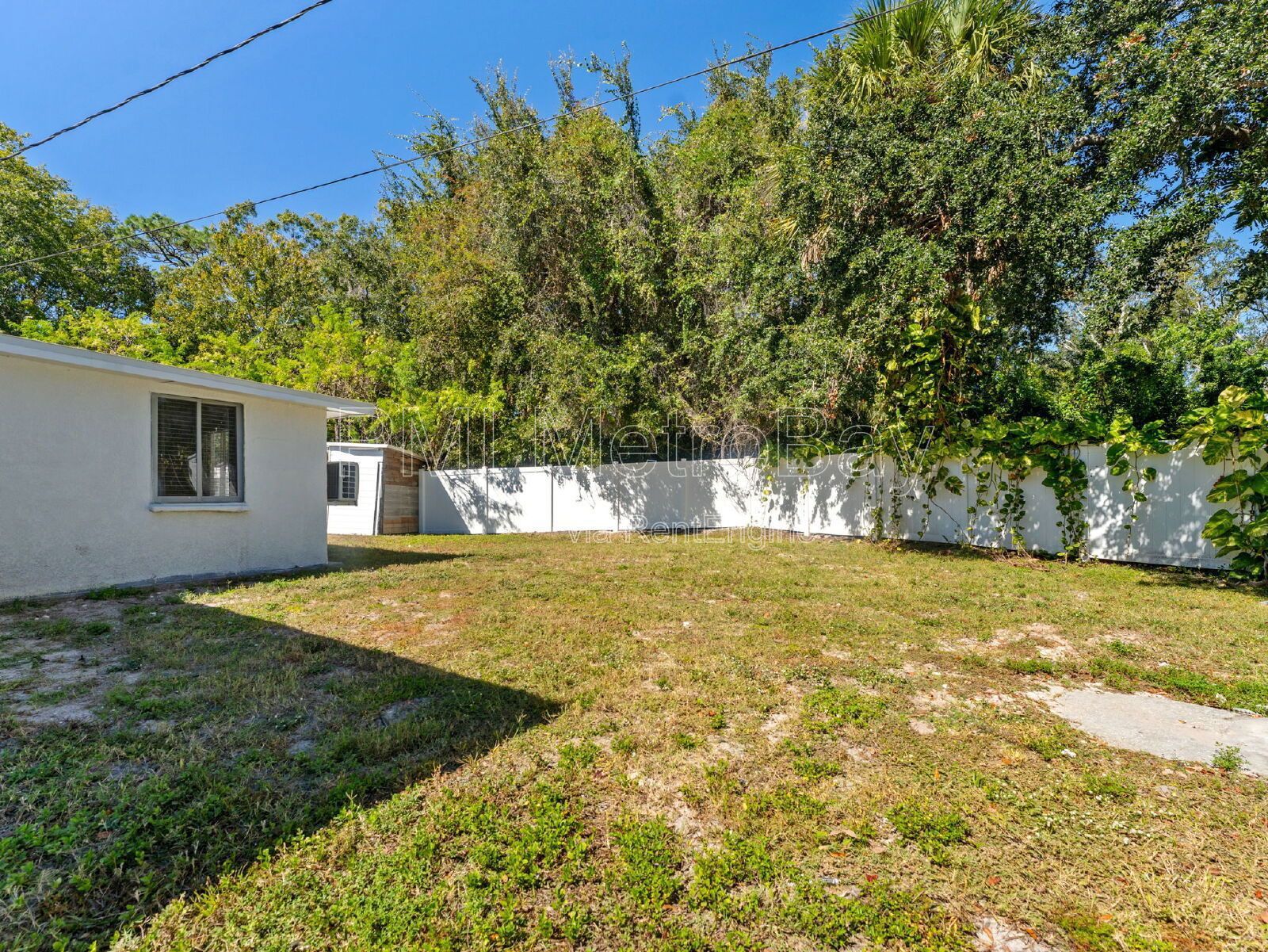 3-Bed/2-Bath with Granite Countertops, Fenced Yard & Close to Gulf Coast Beaches – in New Port Richey! property image