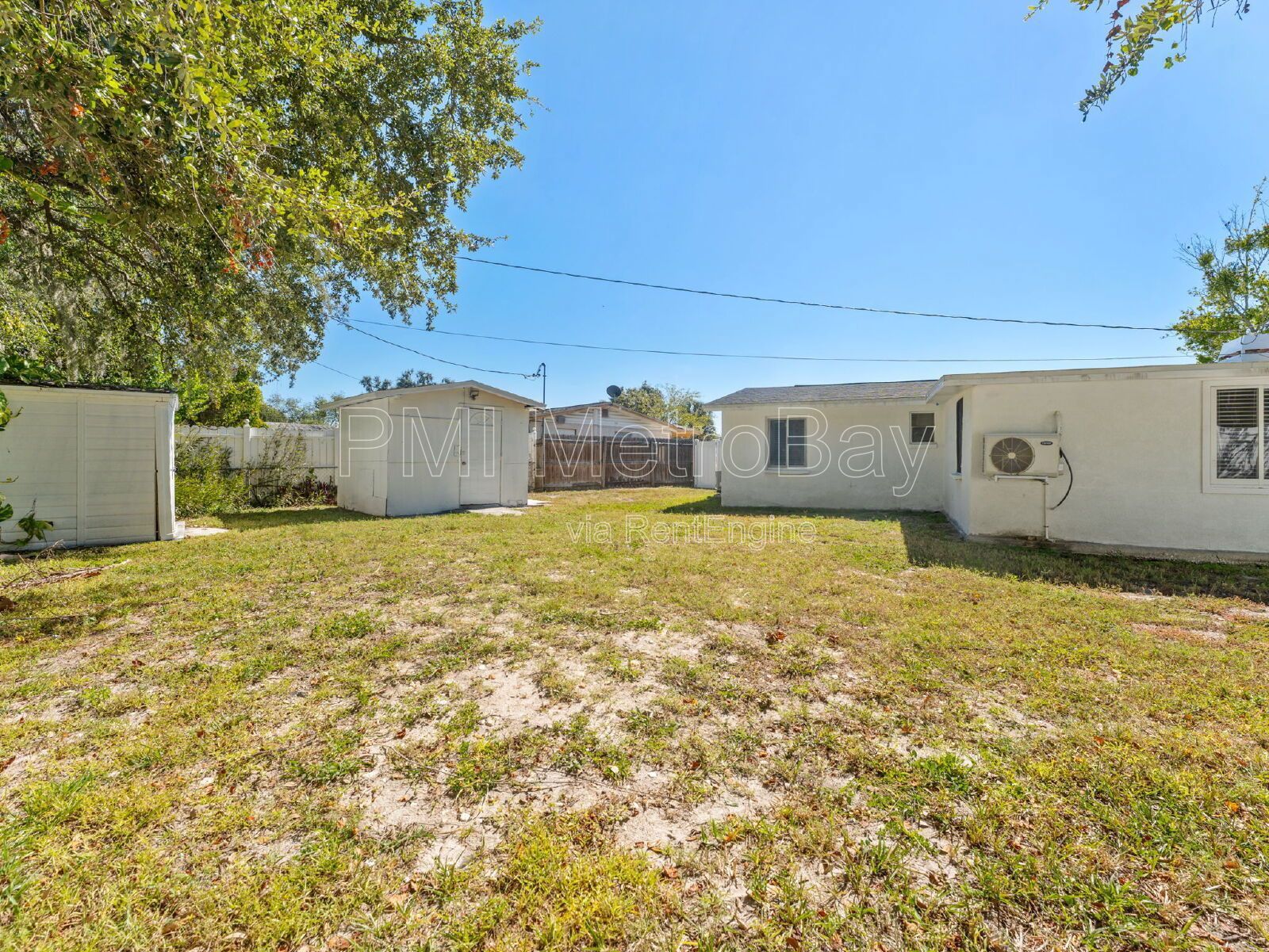 3-Bed/2-Bath with Granite Countertops, Fenced Yard & Close to Gulf Coast Beaches – in New Port Richey! property image
