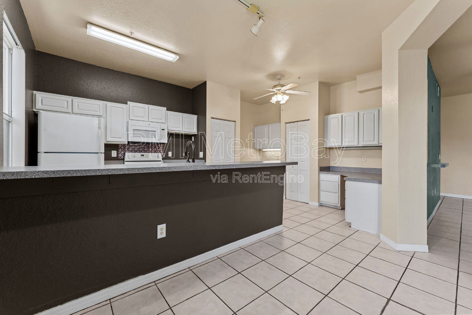 $100 off first 3 months rent!!! 2 Bed 2.5 Bath Condo across from USF Campus!! property image