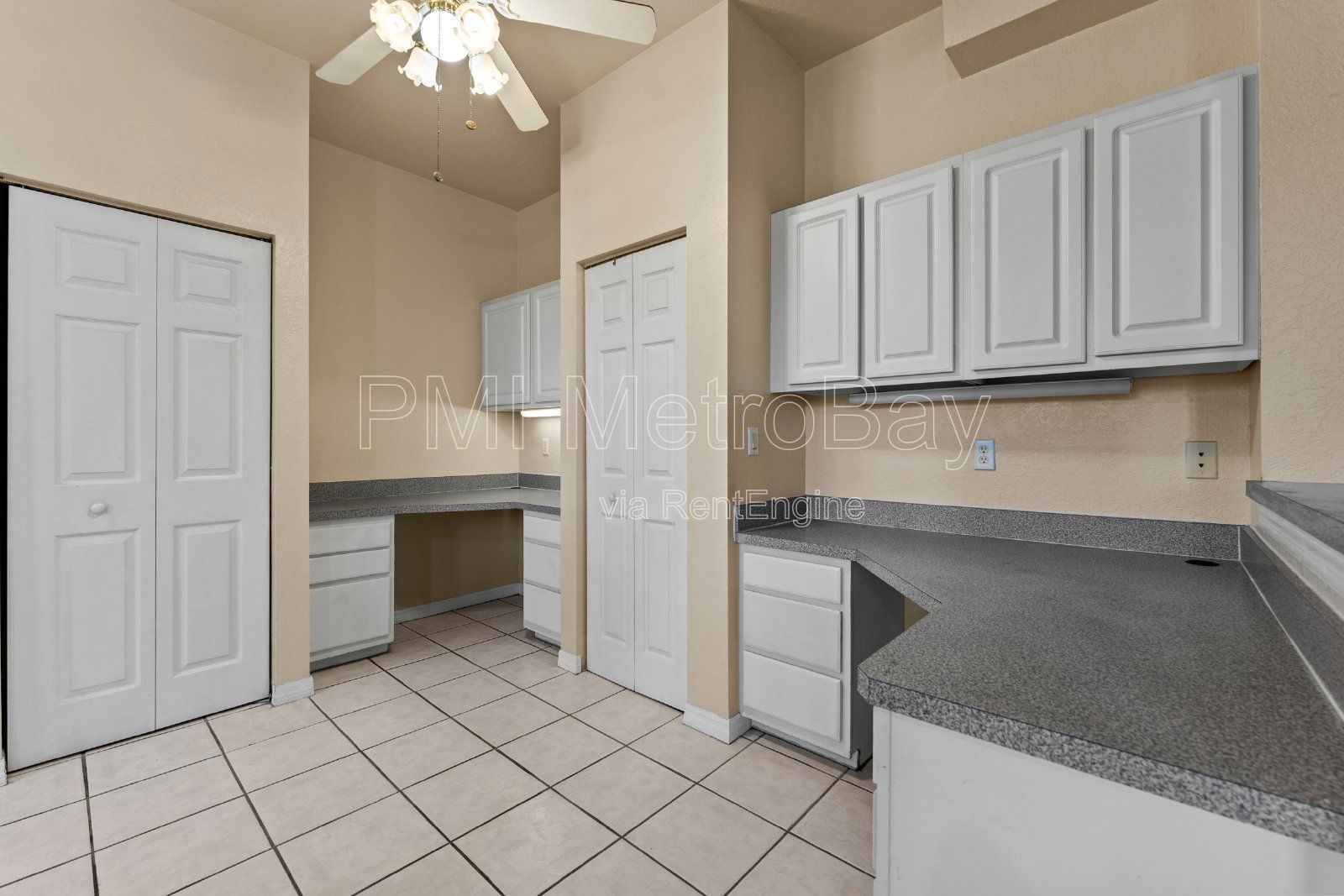$100 off first 3 months rent!!! 2 Bed 2.5 Bath Condo across from USF Campus!! property image