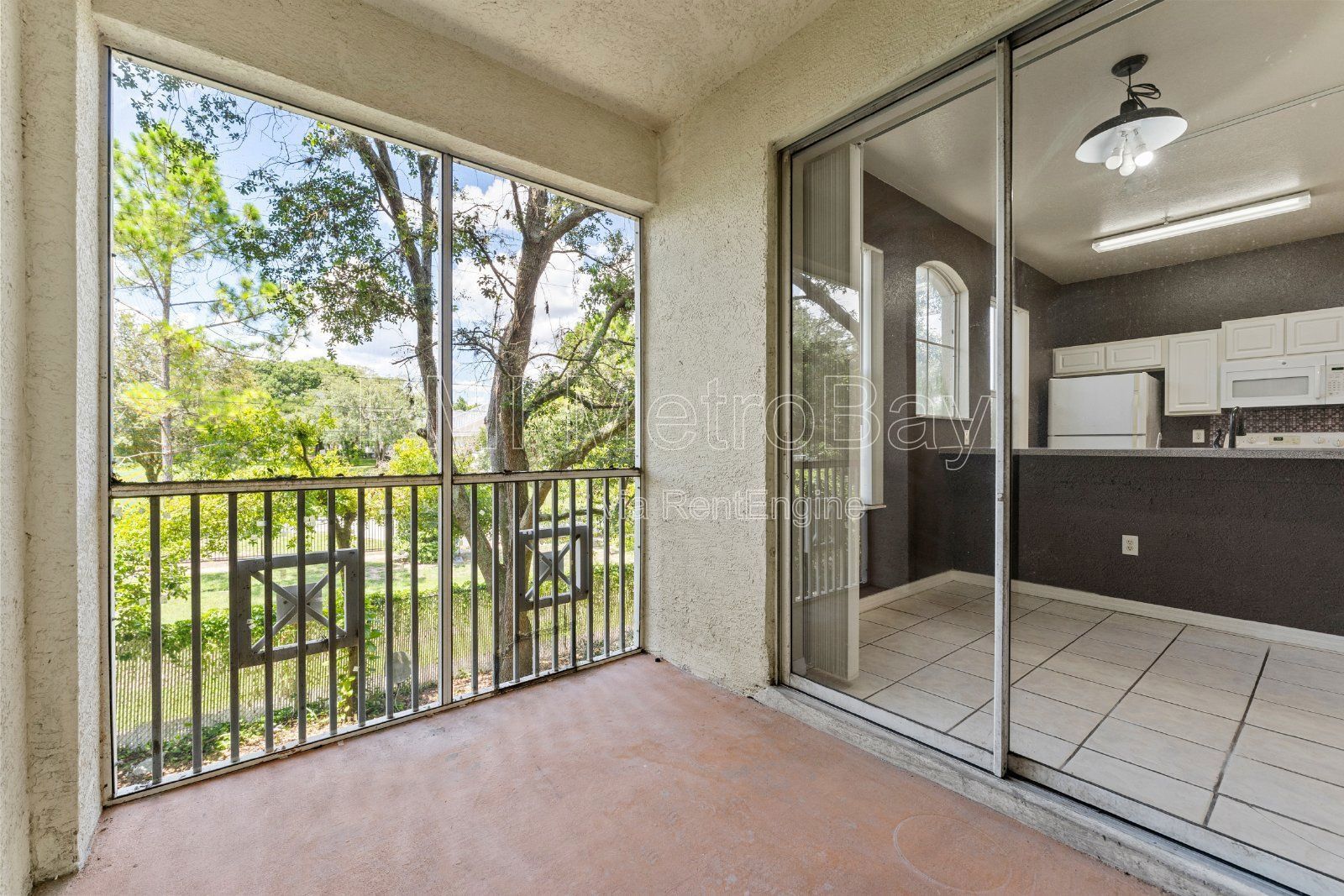 $100 off first 3 months rent!!! 2 Bed 2.5 Bath Condo across from USF Campus!! property image