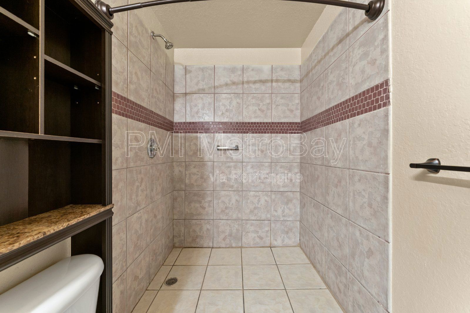 $100 off first 3 months rent!!! 2 Bed 2.5 Bath Condo across from USF Campus!! property image