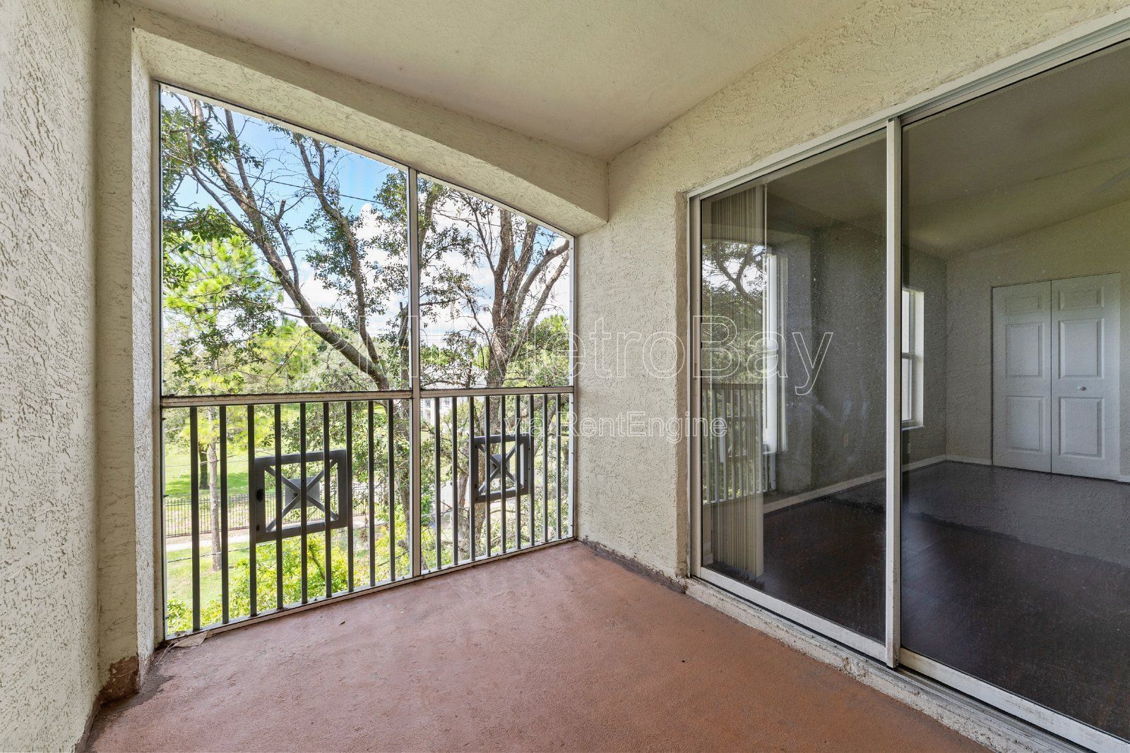 $100 off first 3 months rent!!! 2 Bed 2.5 Bath Condo across from USF Campus!! property image
