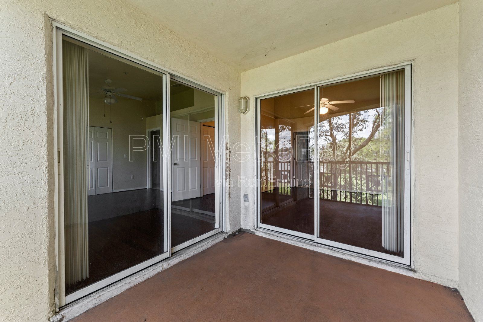 $100 off first 3 months rent!!! 2 Bed 2.5 Bath Condo across from USF Campus!! property image