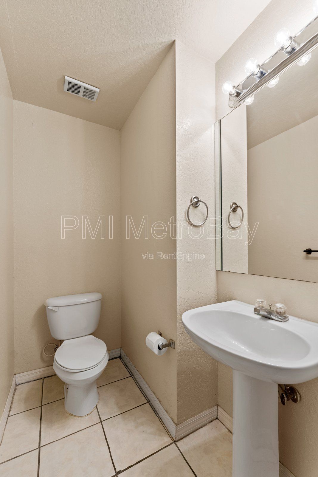 $100 off first 3 months rent!!! 2 Bed 2.5 Bath Condo across from USF Campus!! property image