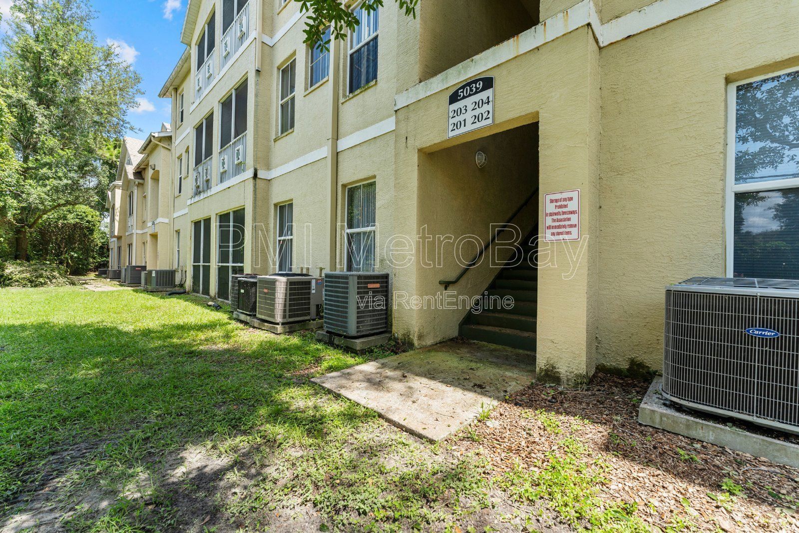 $100 off first 3 months rent!!! 2 Bed 2.5 Bath Condo across from USF Campus!! property image