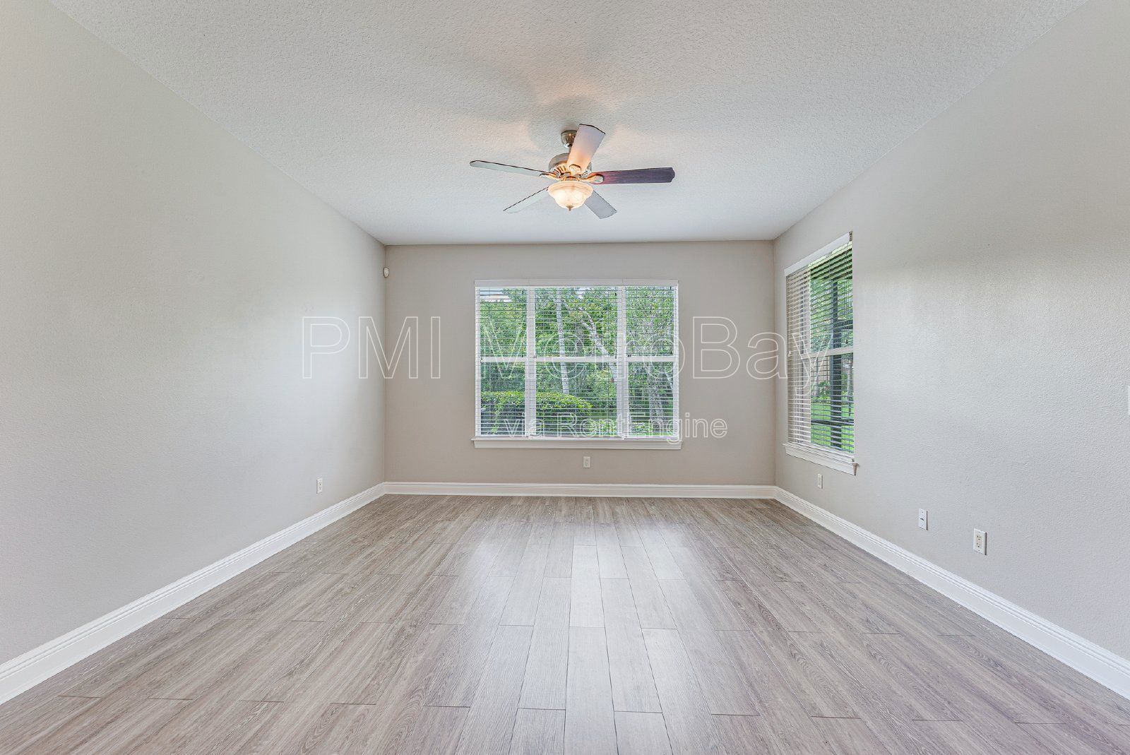 Granite Countertops, Stainless Steel Appliances, and more in Tampa Palms Townhome! property image