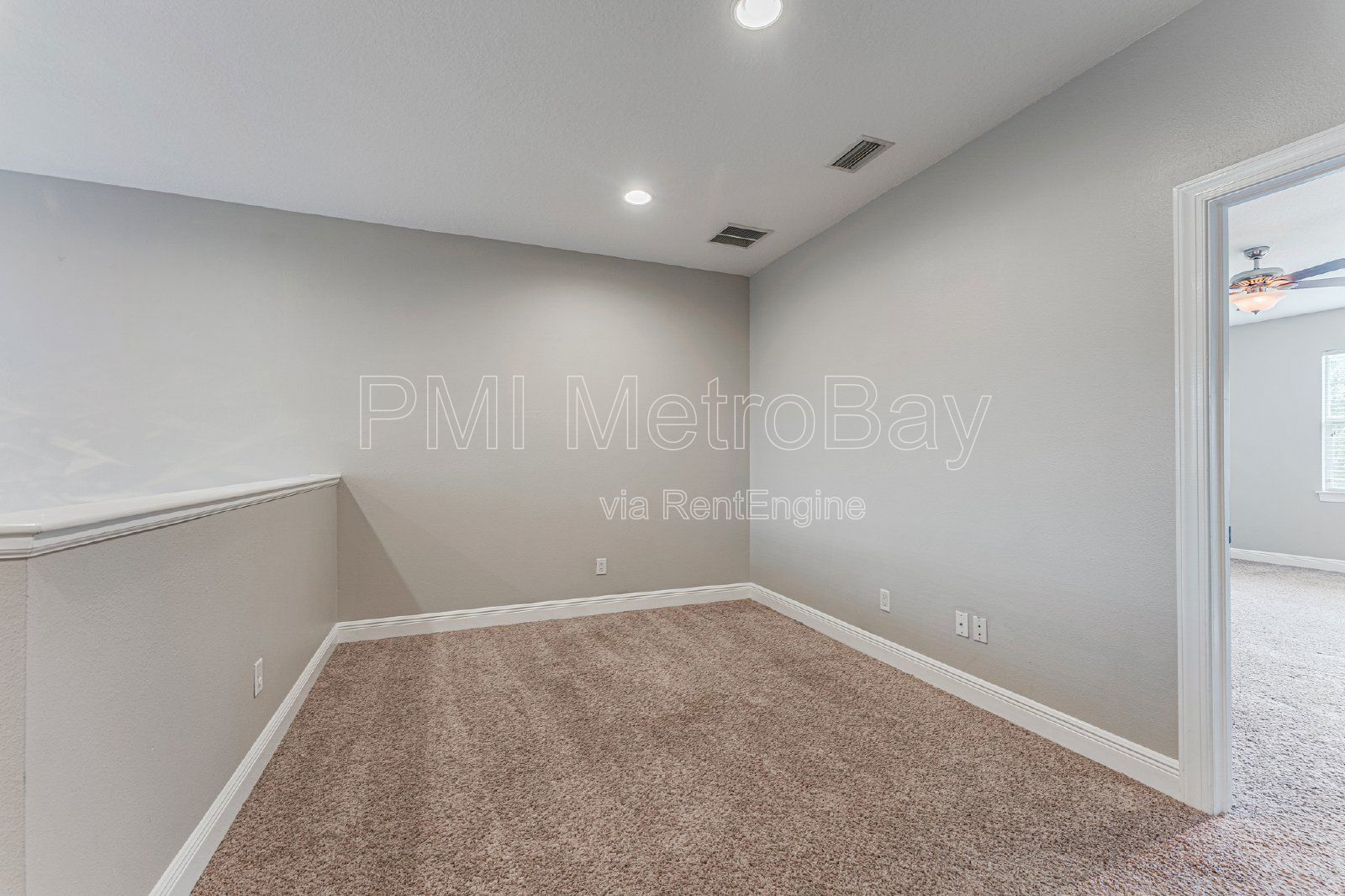 Granite Countertops, Stainless Steel Appliances, and more in Tampa Palms Townhome! property image