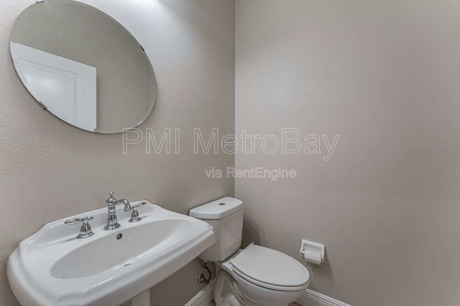 Granite Countertops, Stainless Steel Appliances, and more in Tampa Palms Townhome! property image