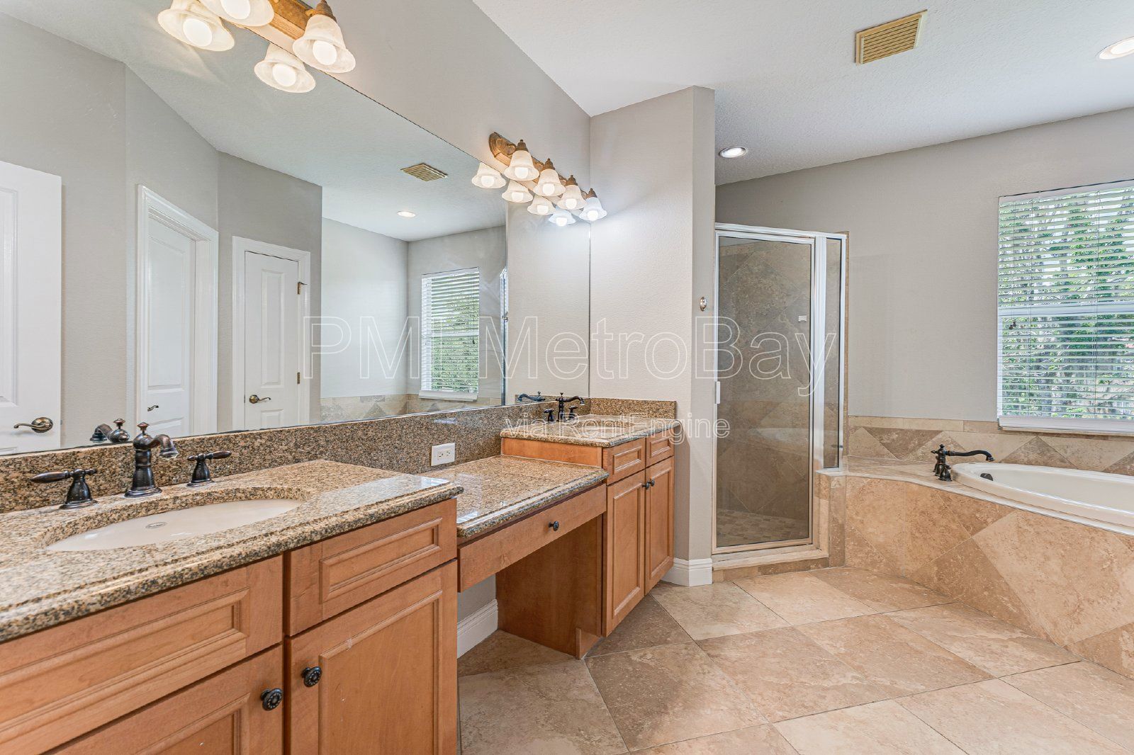 Granite Countertops, Stainless Steel Appliances, and more in Tampa Palms Townhome! property image