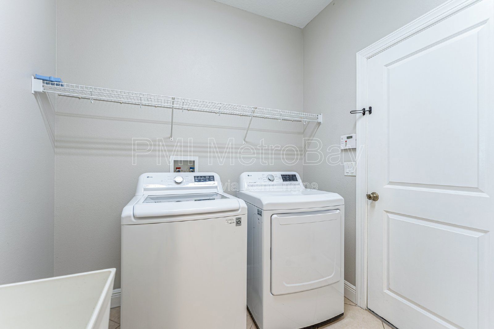 Granite Countertops, Stainless Steel Appliances, and more in Tampa Palms Townhome! property image