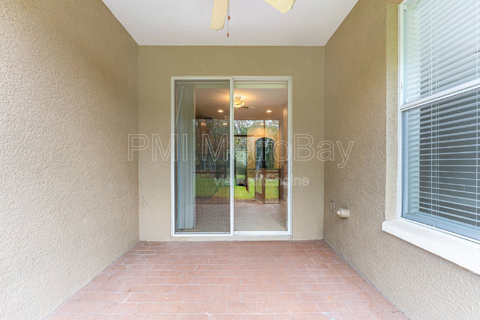Granite Countertops, Stainless Steel Appliances, and more in Tampa Palms Townhome! property image