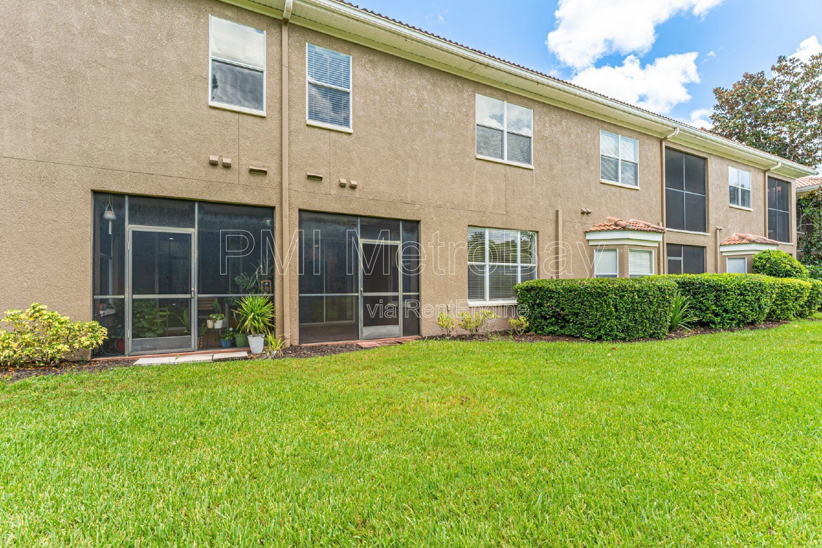 Granite Countertops, Stainless Steel Appliances, and more in Tampa Palms Townhome! property image