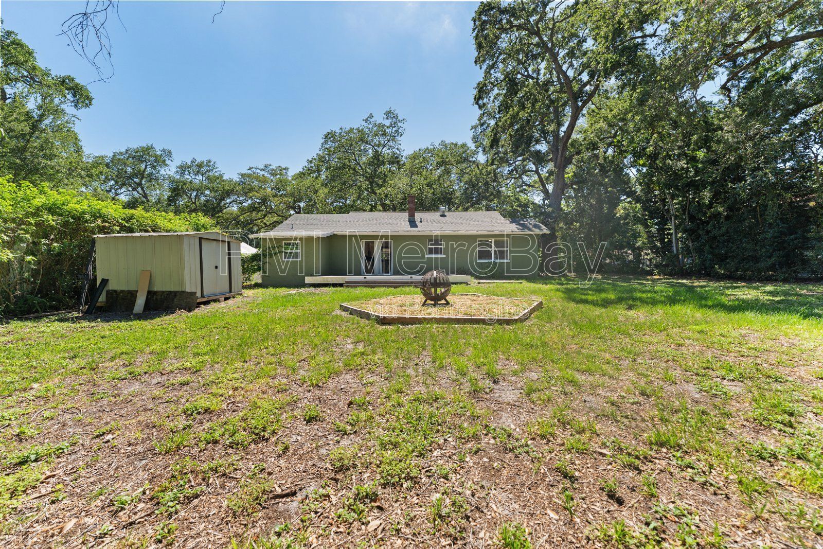 A getaway, minutes from the Beach
Possible $0 to move in with security bond option!! property image