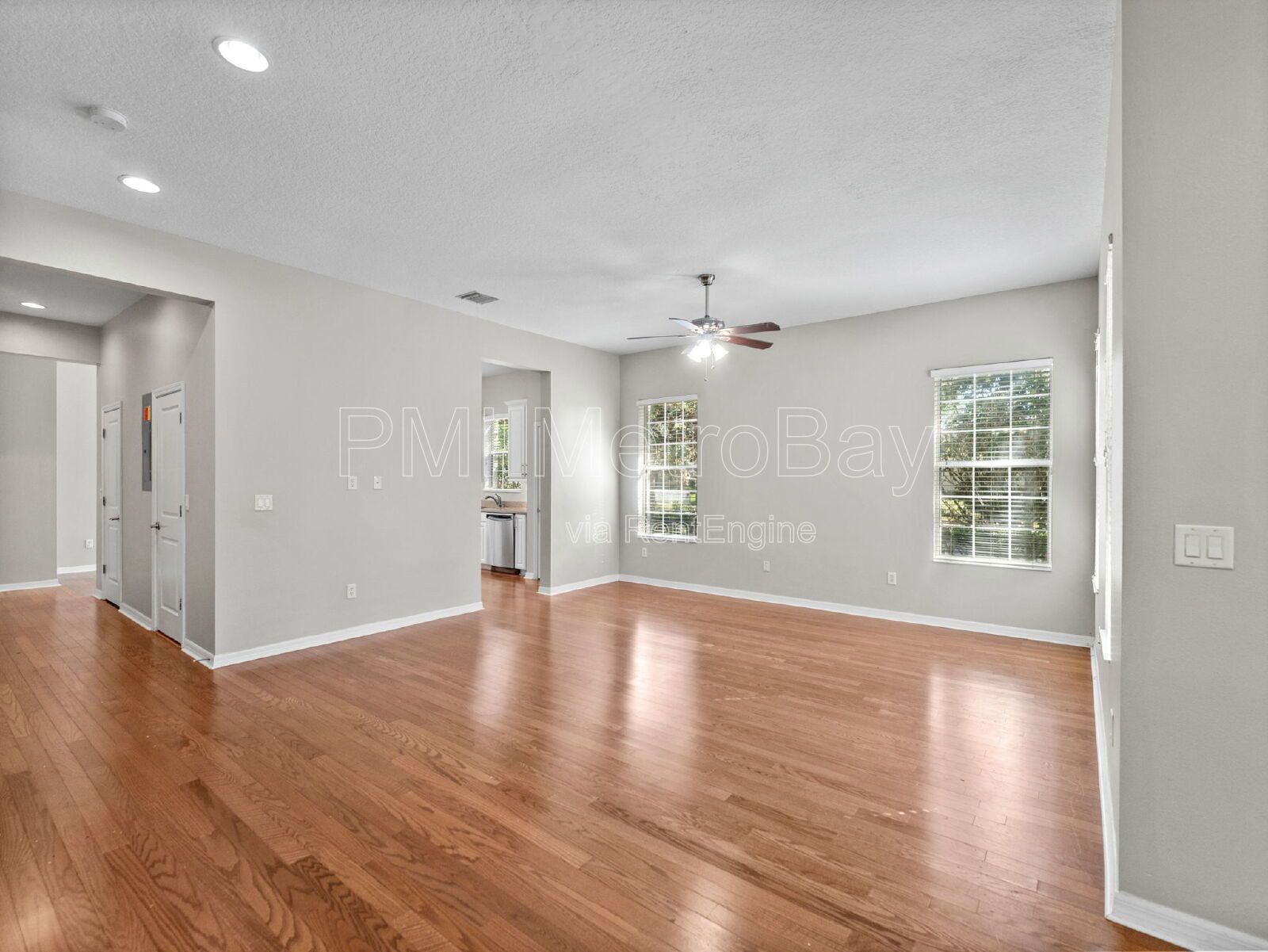 Large 3/2.5 Winthrop Townhome with Garage, Office, and Walkable Location property image