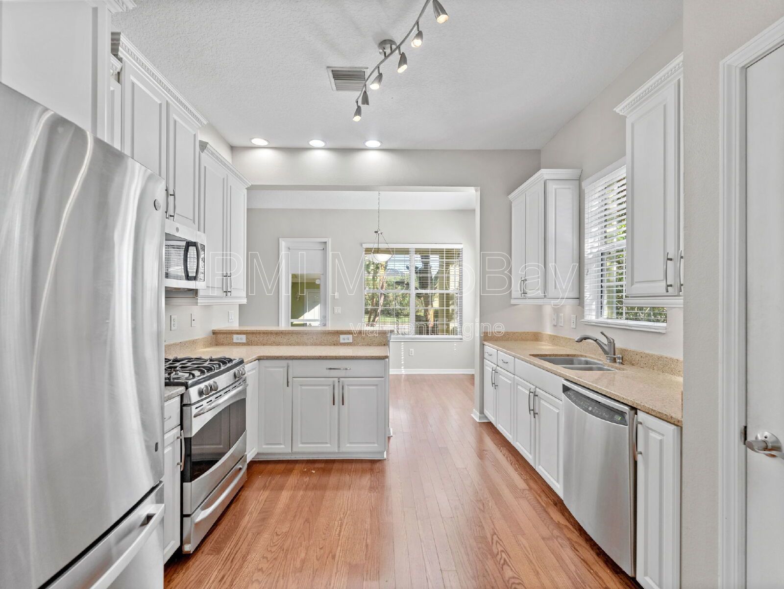 Large 3/2.5 Winthrop Townhome with Garage, Office, and Walkable Location property image