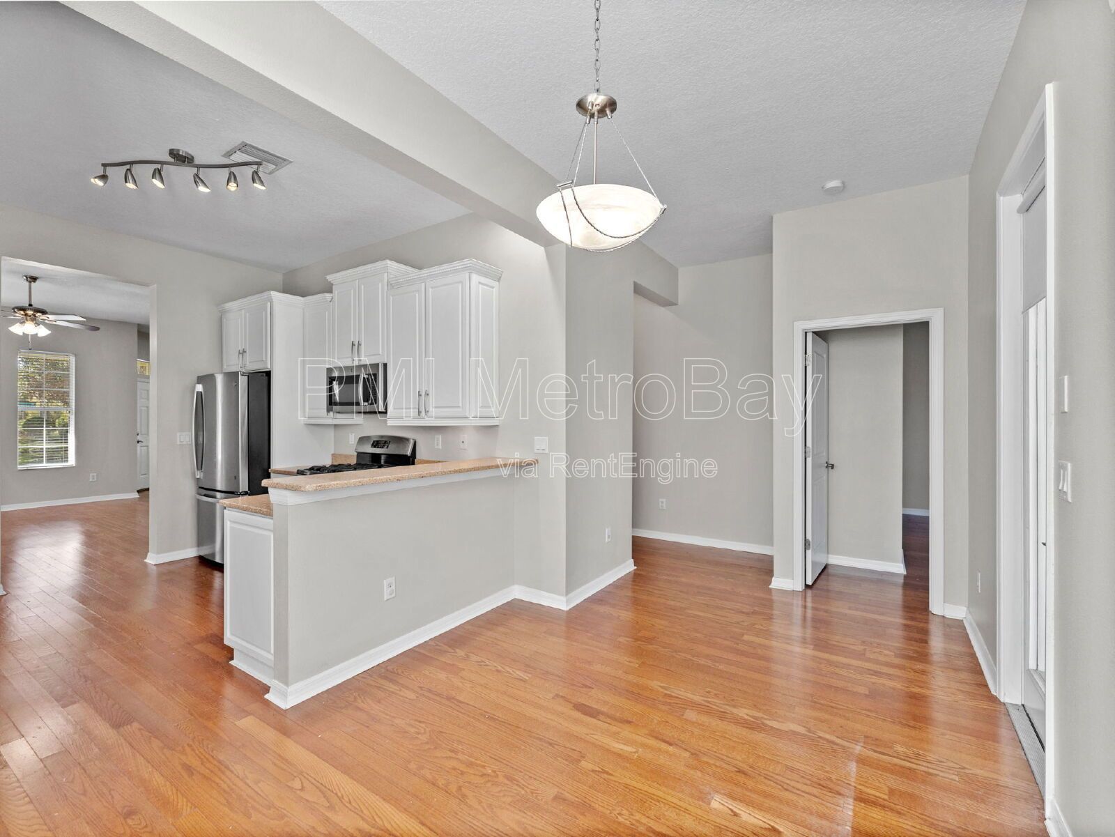 Large 3/2.5 Winthrop Townhome with Garage, Office, and Walkable Location property image