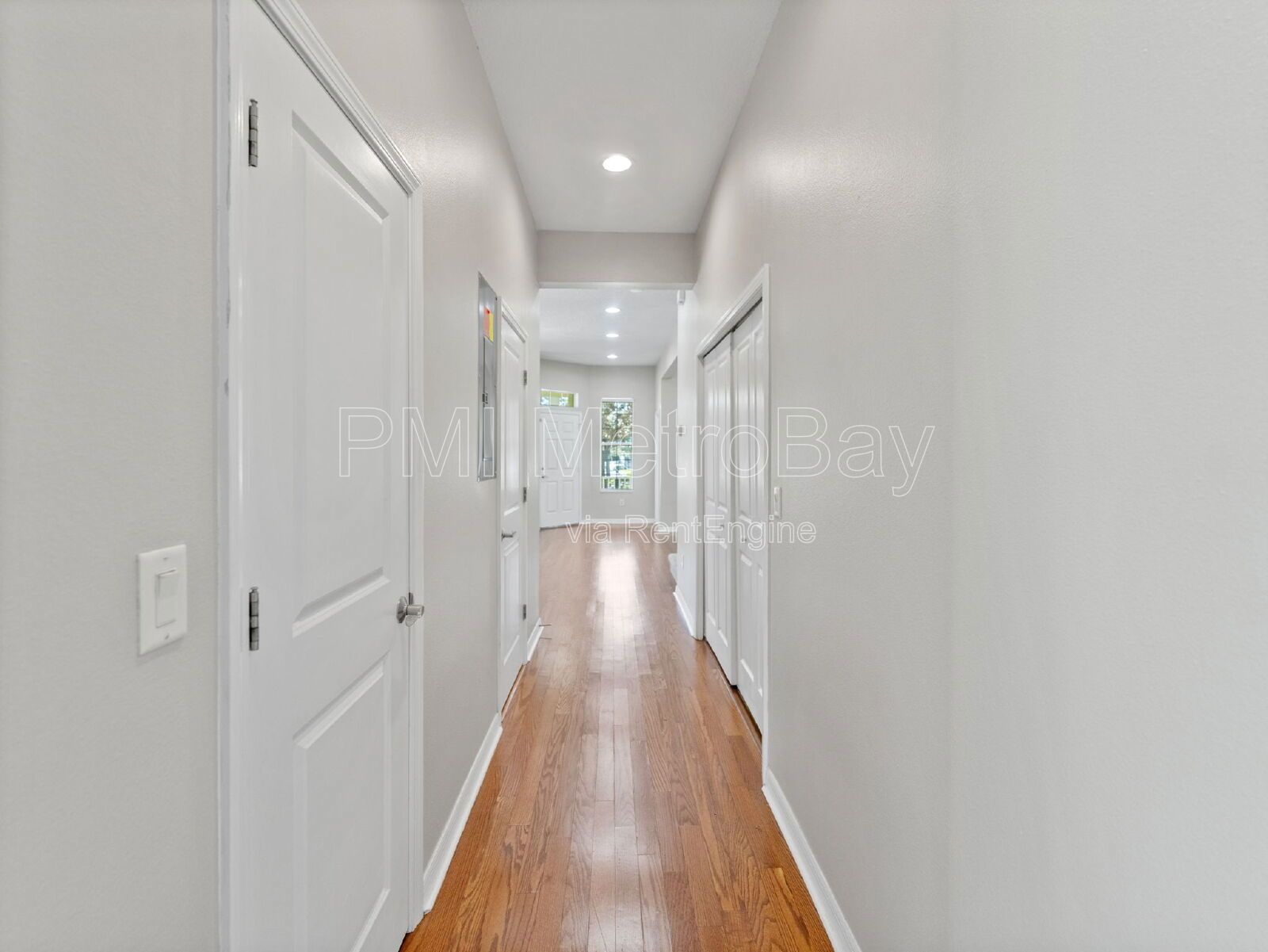 Large 3/2.5 Winthrop Townhome with Garage, Office, and Walkable Location property image