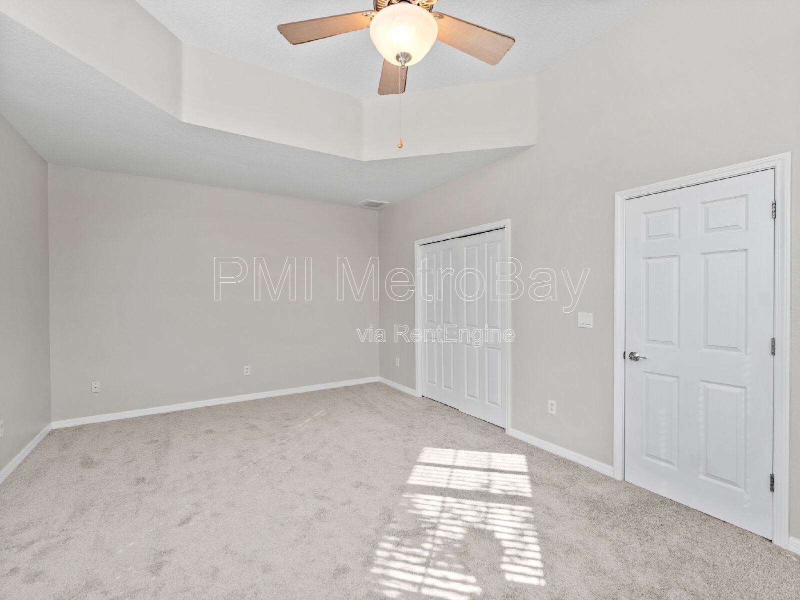Large 3/2.5 Winthrop Townhome with Garage, Office, and Walkable Location property image
