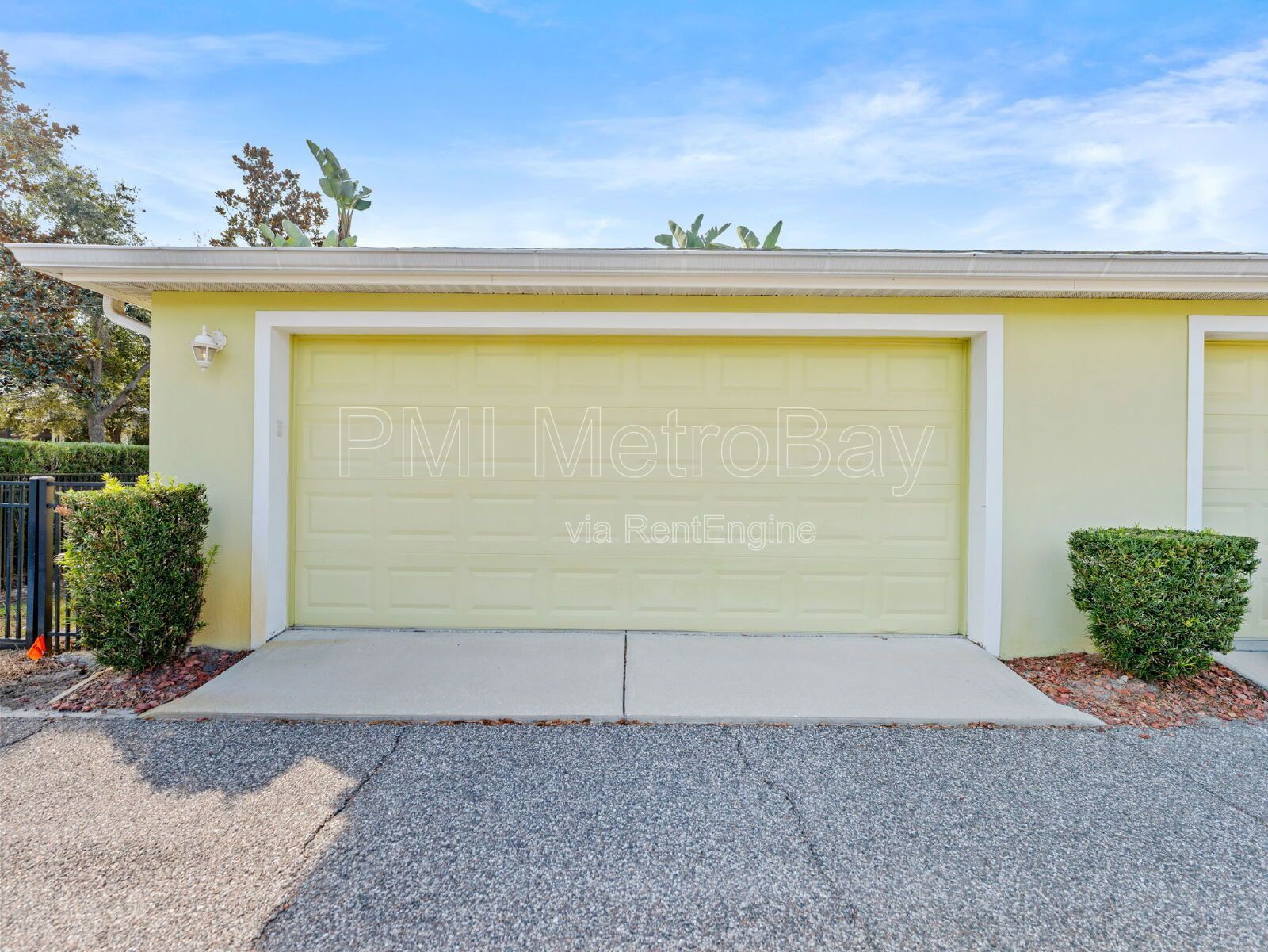 Large 3/2.5 Winthrop Townhome with Garage, Office, and Walkable Location property image